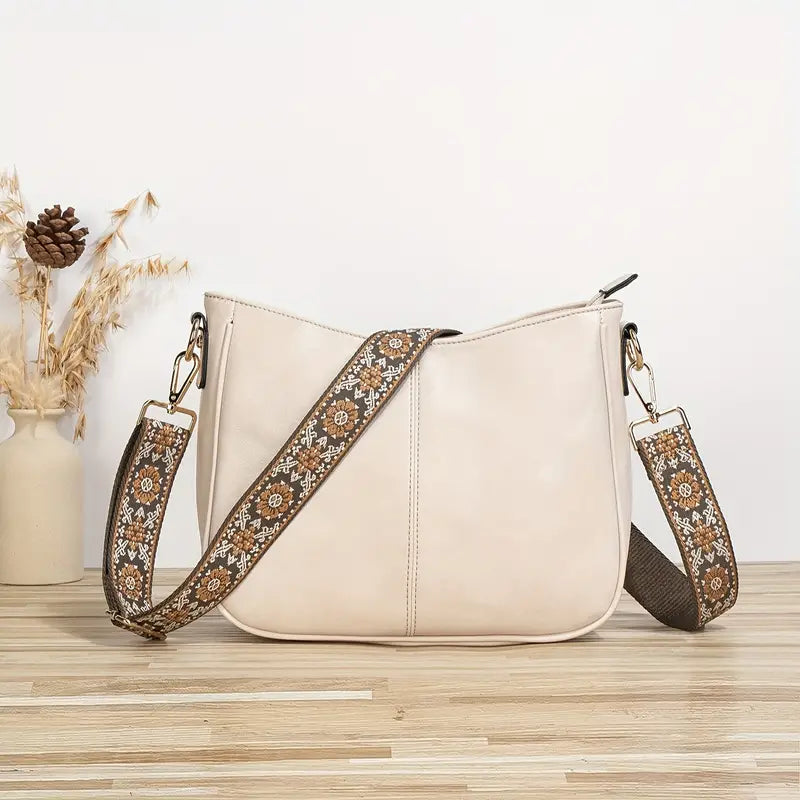Quirina | Borsa Tracolla Donna Vegana Elegante con Dettagli Dorati 4
