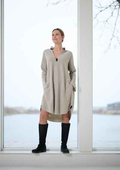 Raffaella | Abito con scollo a V