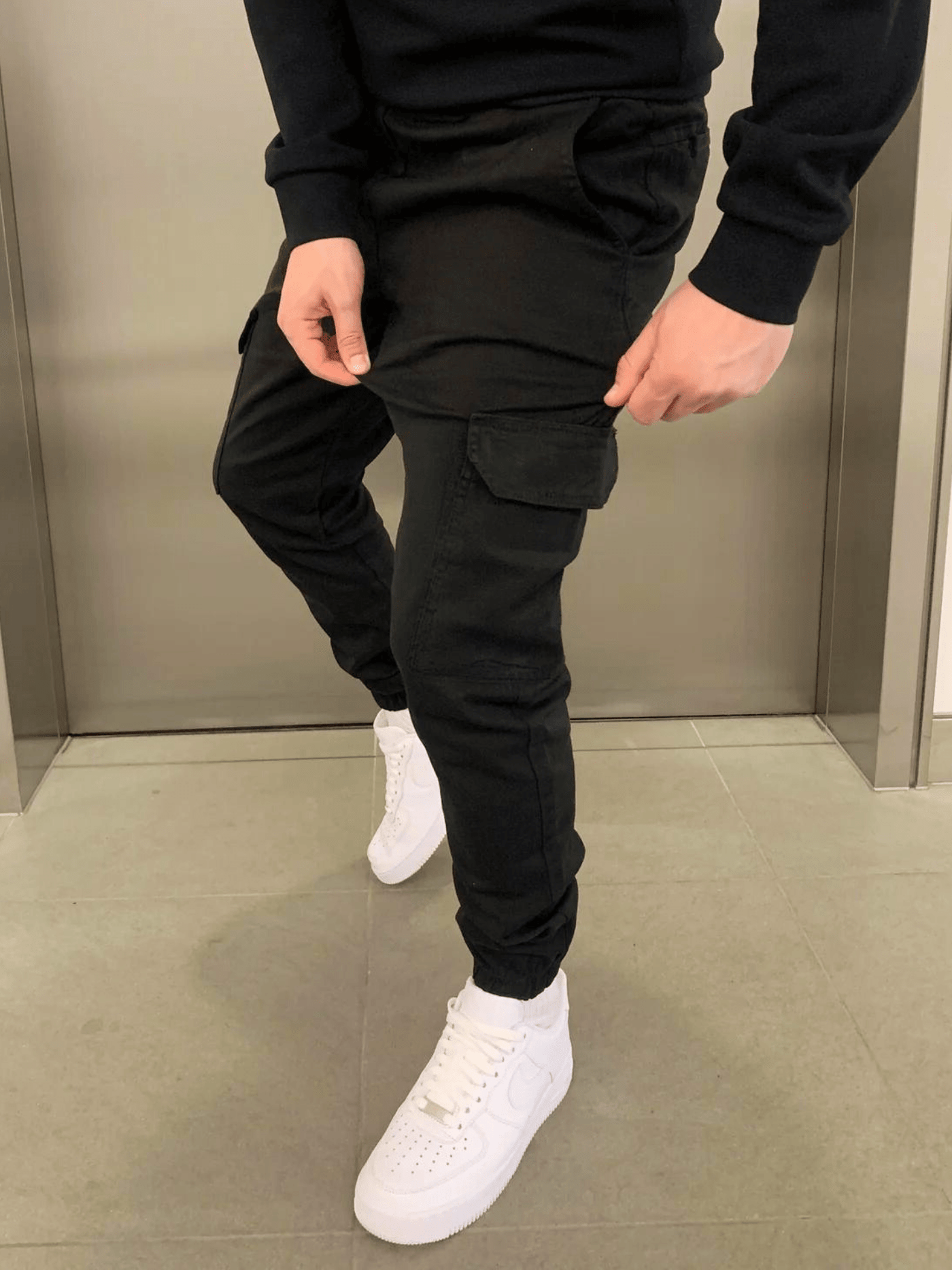 Laurent | Pantaloni Jogger Uomo Eleganti e Pratici 4