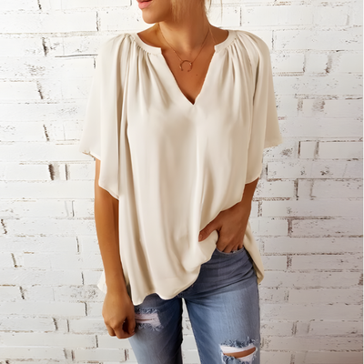 Carla | Camicetta Elegante Donna in Chiffon con Scollo a V e Maniche Corte 3