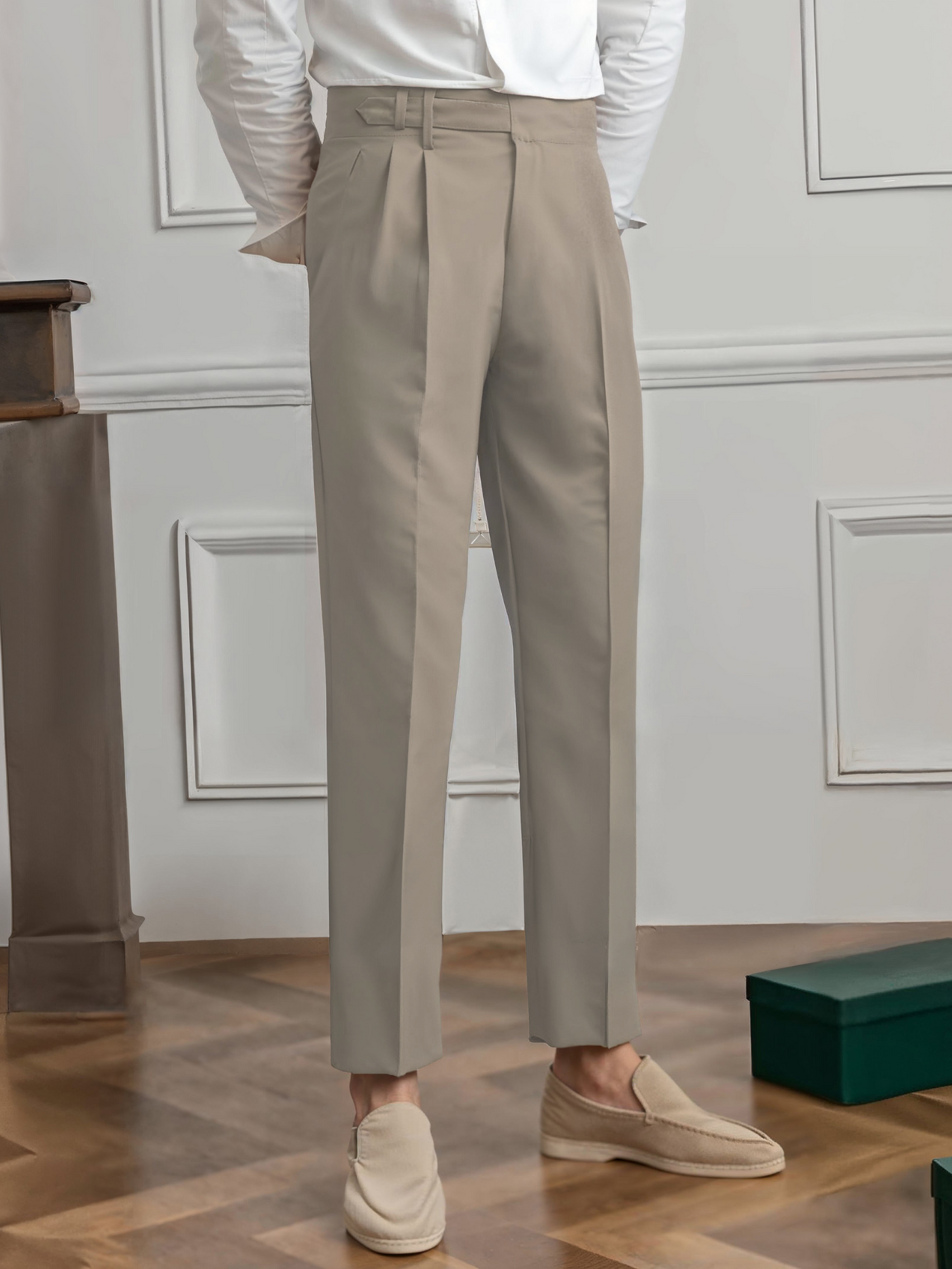 Giorgia | Pantaloni chino classici a pieghe