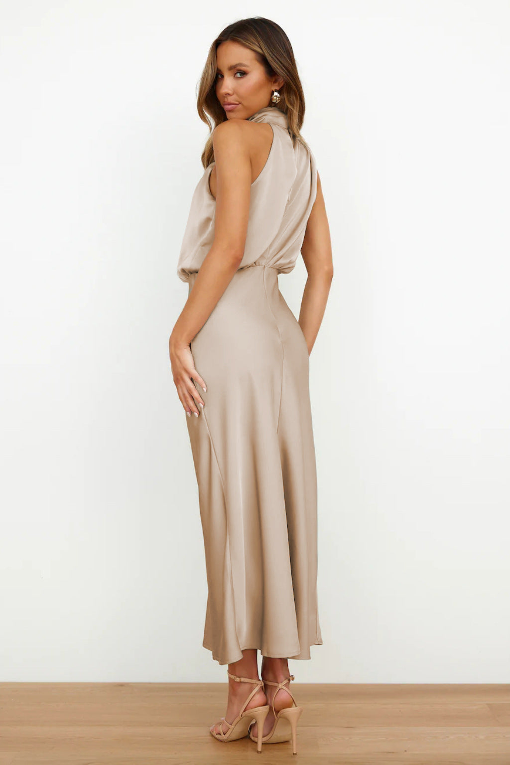 Isabella | Abito dal design elegante e versatile