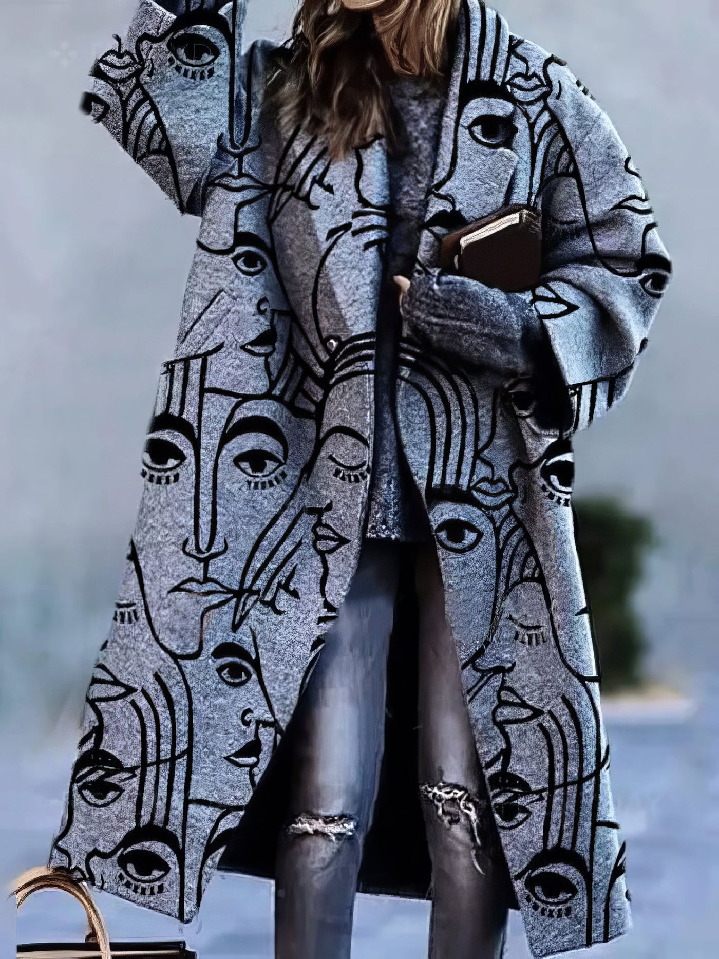 Beata  | Elegante cappotto lungo con collo con revers