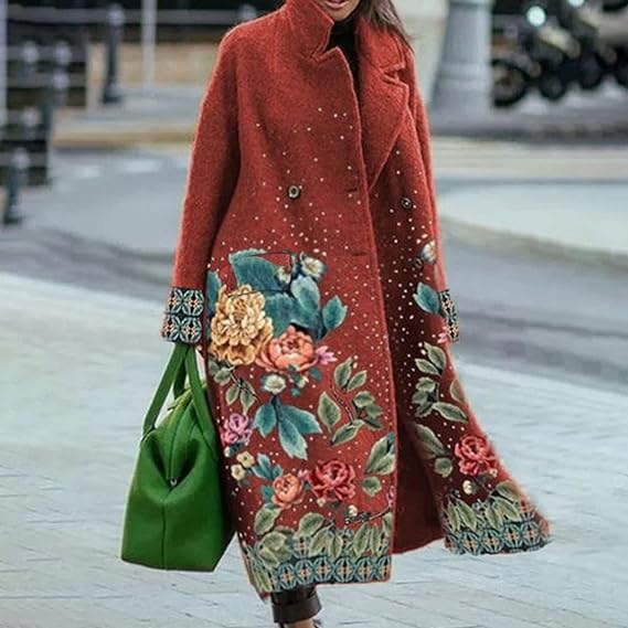Beata  | Elegante cappotto lungo con collo con revers