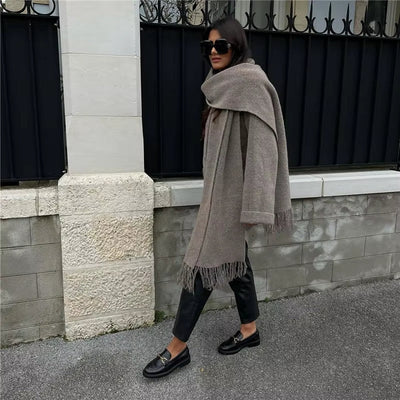 Dania | Cappotto in maglia con sciarpa