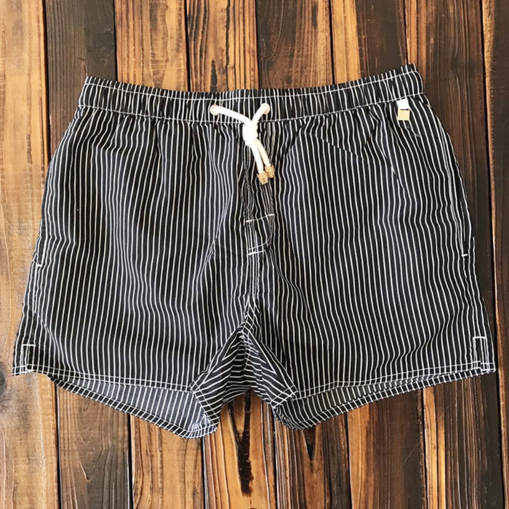 Stripes | Pantaloncini Mare Uomo e Da Bagno Donna Eleganti 1