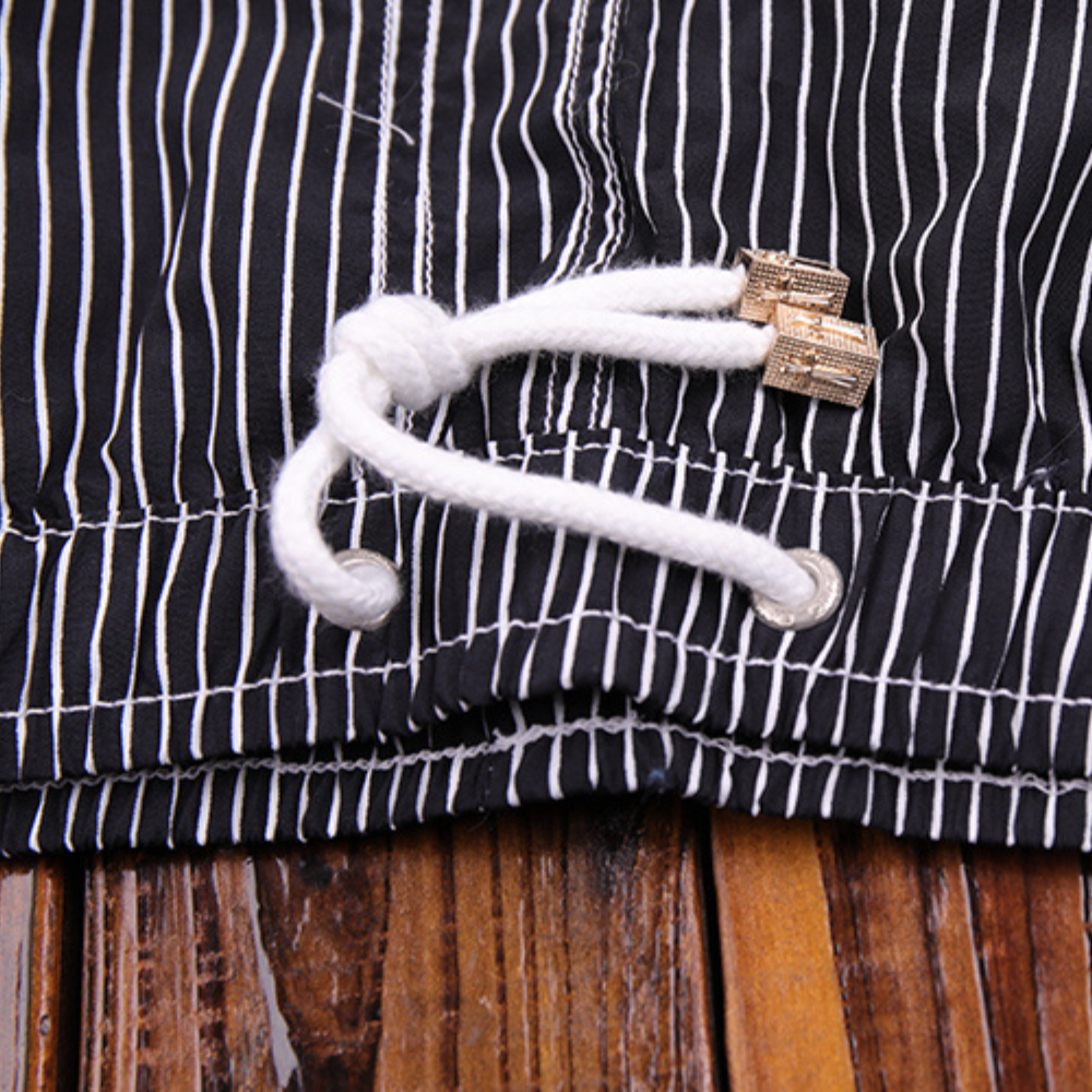 Stripes | Pantaloncini Mare Uomo e Da Bagno Donna Eleganti 5