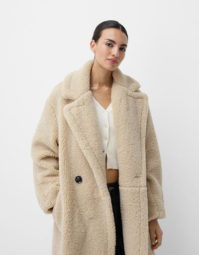Christina | Coat di orsacchiotto a due file con placca a bottone in oversize