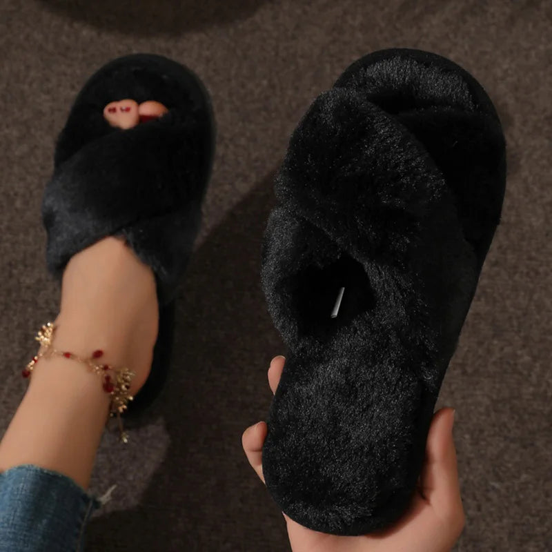Silvia | Pantofole Cross-Design con soletta antiscivolo, comode e traspiranti