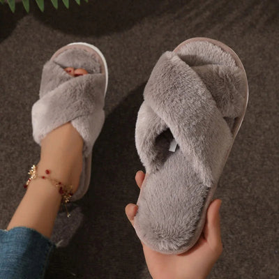 Silvia | Pantofole Cross-Design con soletta antiscivolo, comode e traspiranti