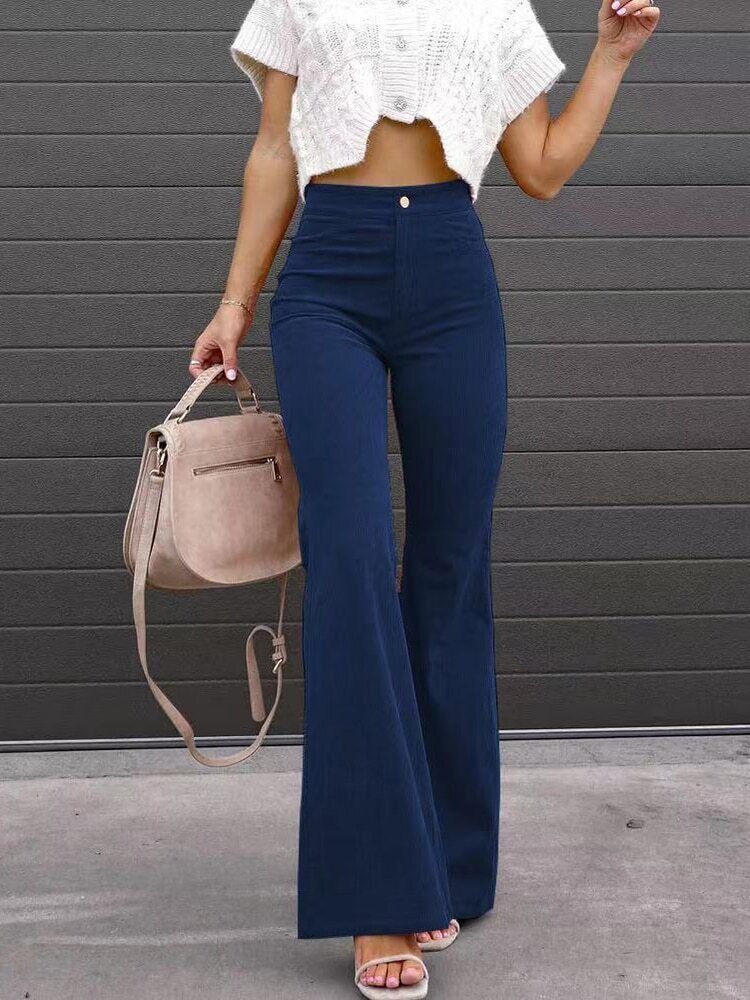 Daniela | Retro-chic con pantaloni di colpo e corda
