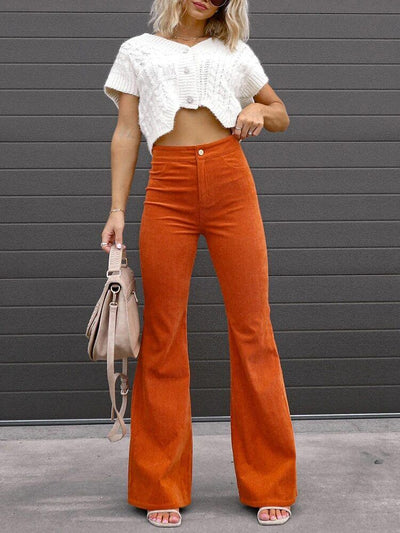 Daniela | Retro-chic con pantaloni di colpo e corda