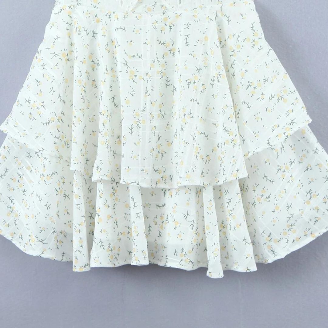 Heidi | Mini-Kleid mit Ösenstickerei