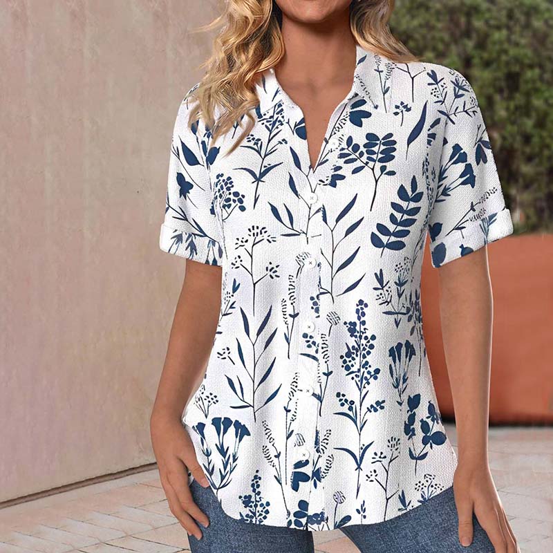 Karin | Elegant blouse with leaf pattern