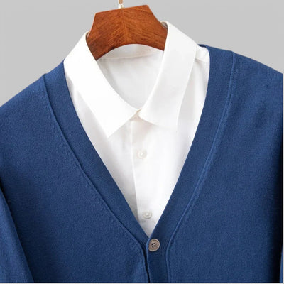 Giacinto | Elegante cardigan da uomo con scollo a V