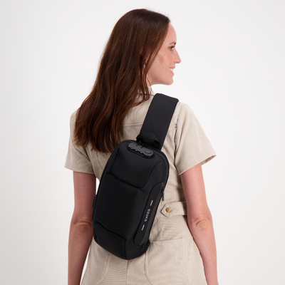 Laura | Borsa antide-fusione
