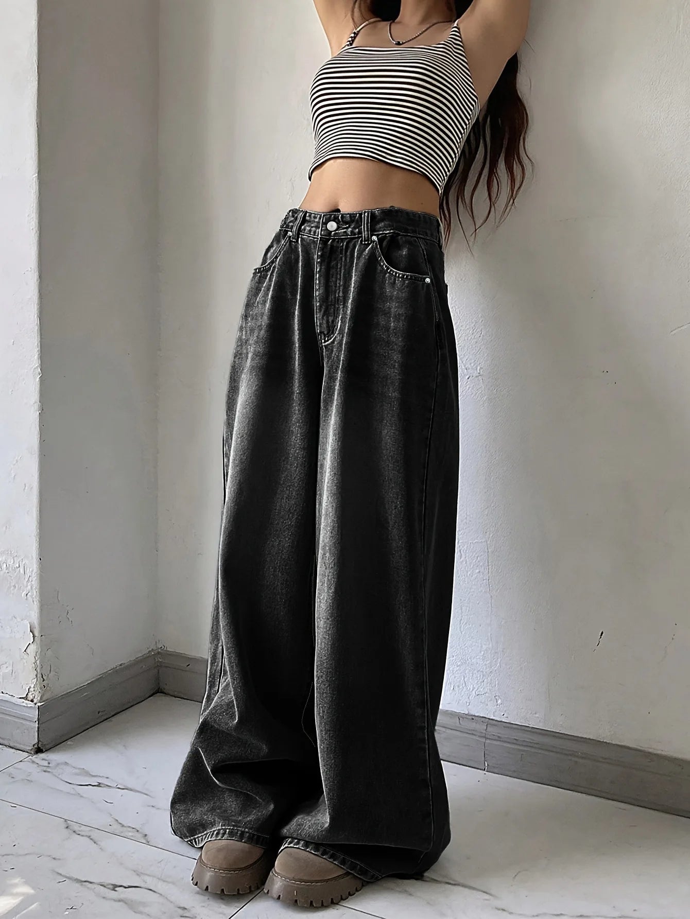 Manuela | Stile senza tempo con jeans larghi alla moda