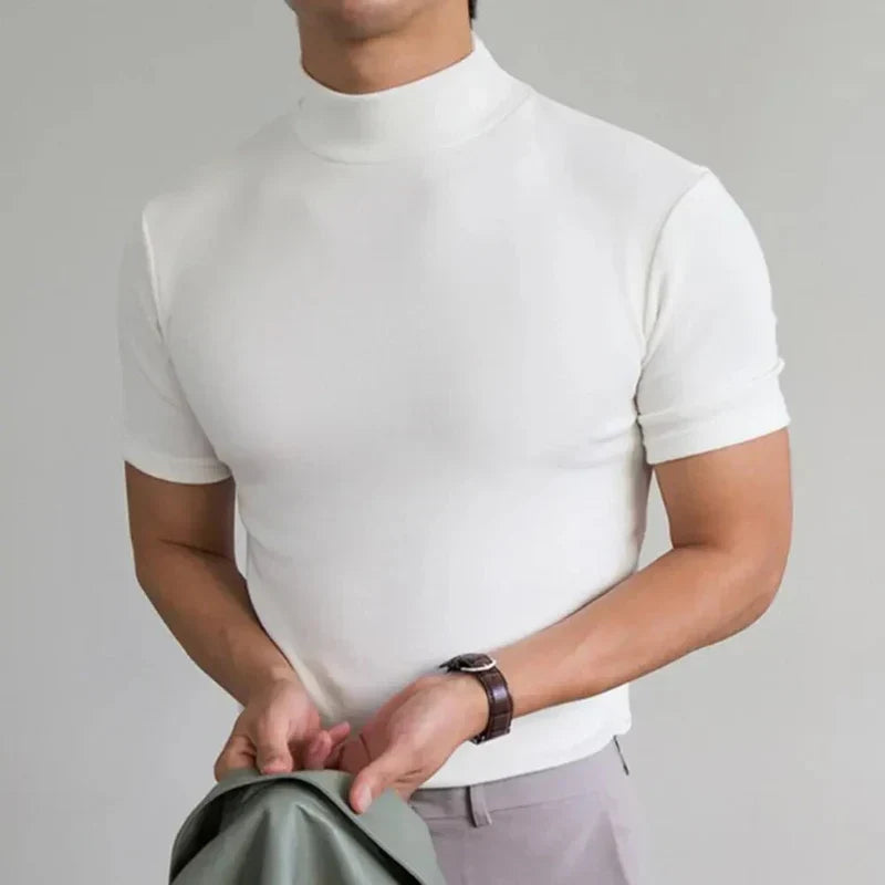 Milo | Fit slim traspirante con un colletto alto T Shirts