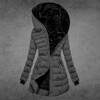 Alice | Elegante in una calda giacca invernale