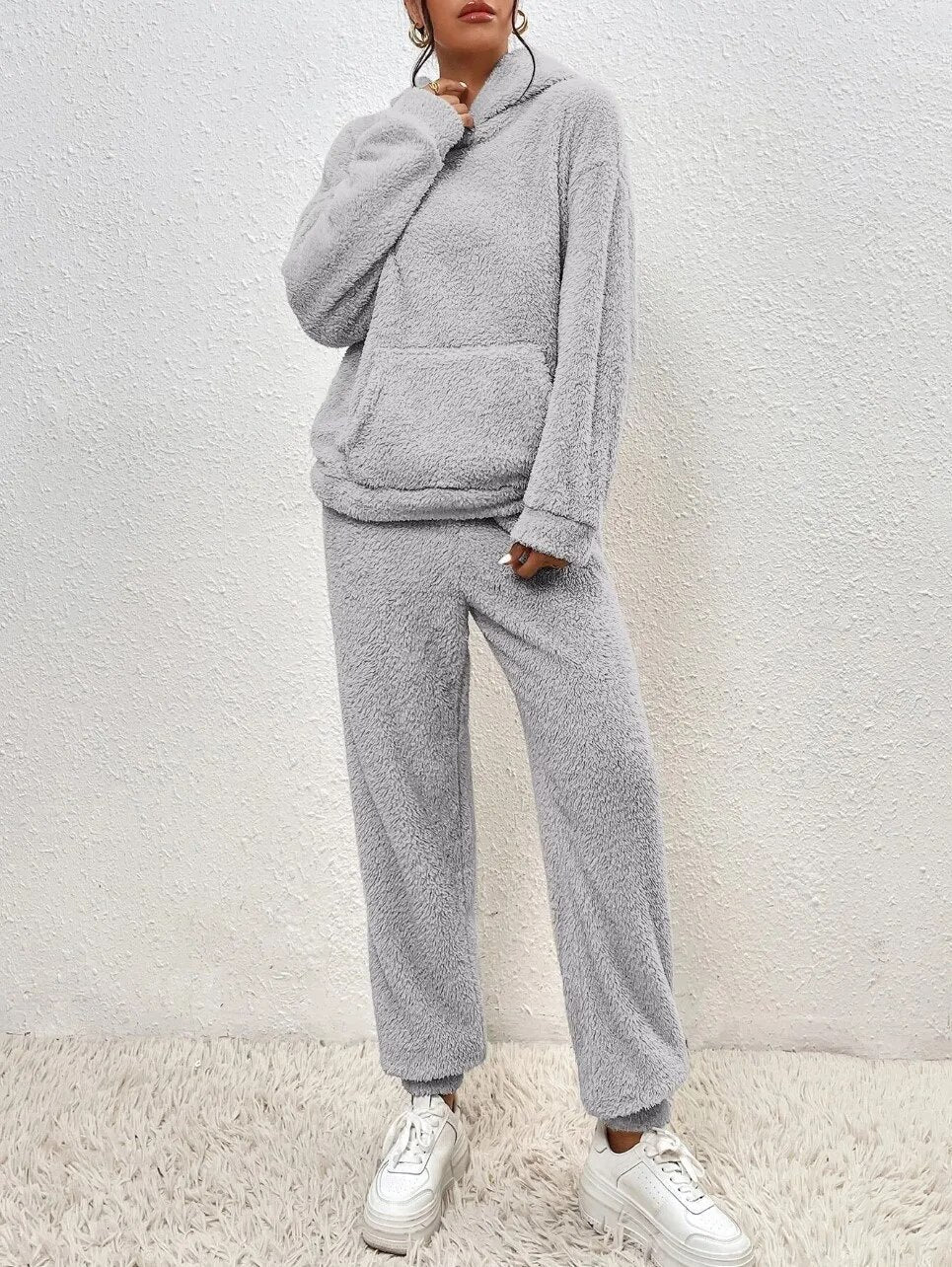 Bianca | Set di pantaloni e felpa con cappuccio