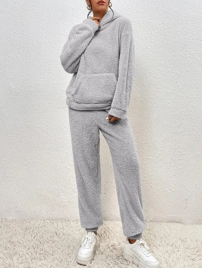Bianca | Set di pantaloni e felpa con cappuccio