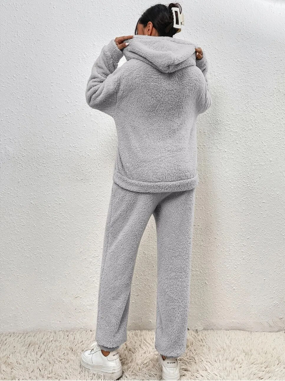 Bianca | Set di pantaloni e felpa con cappuccio