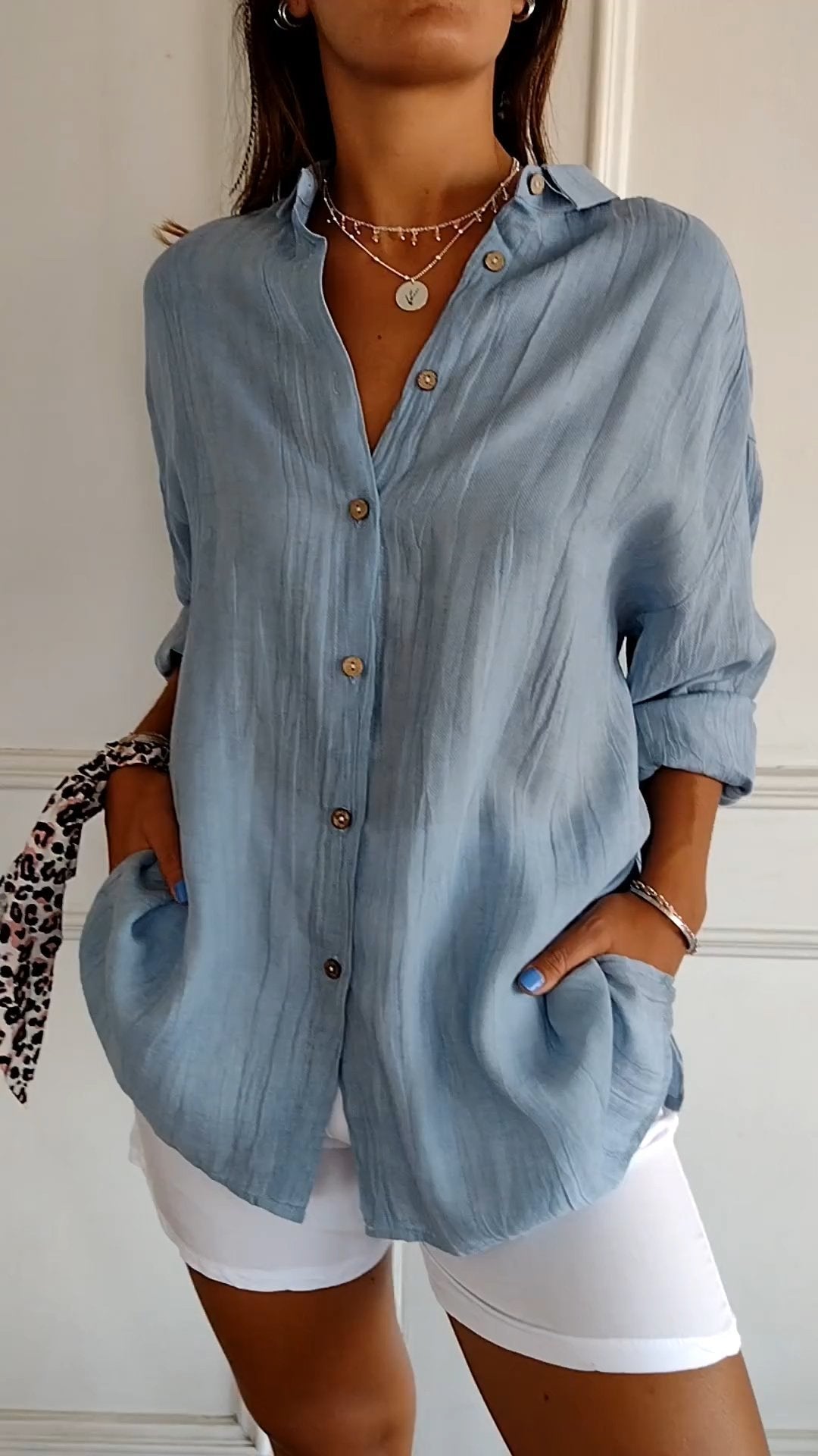 Sarah | Classic and elegant blouse