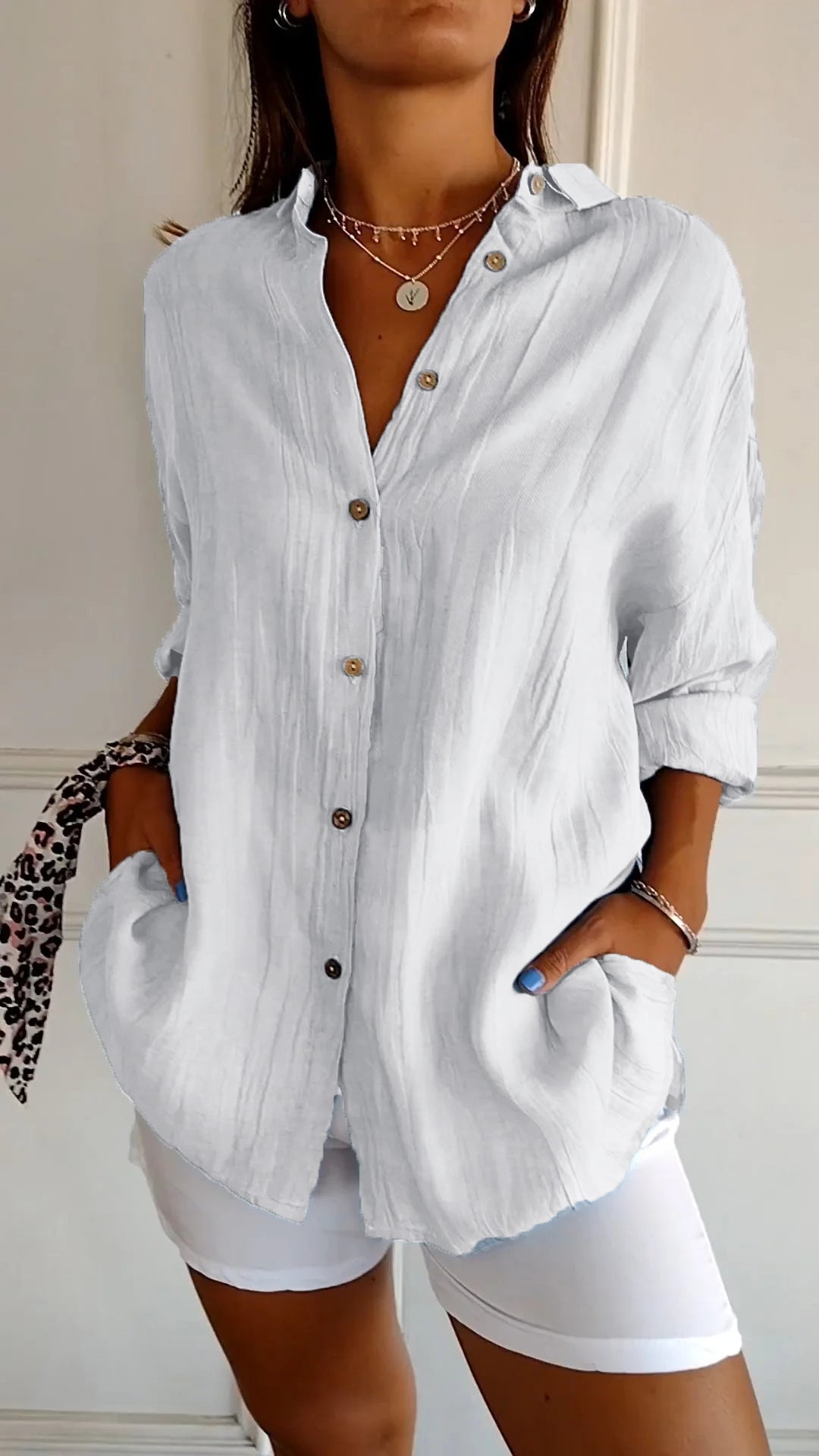 Sarah | Classic and elegant blouse