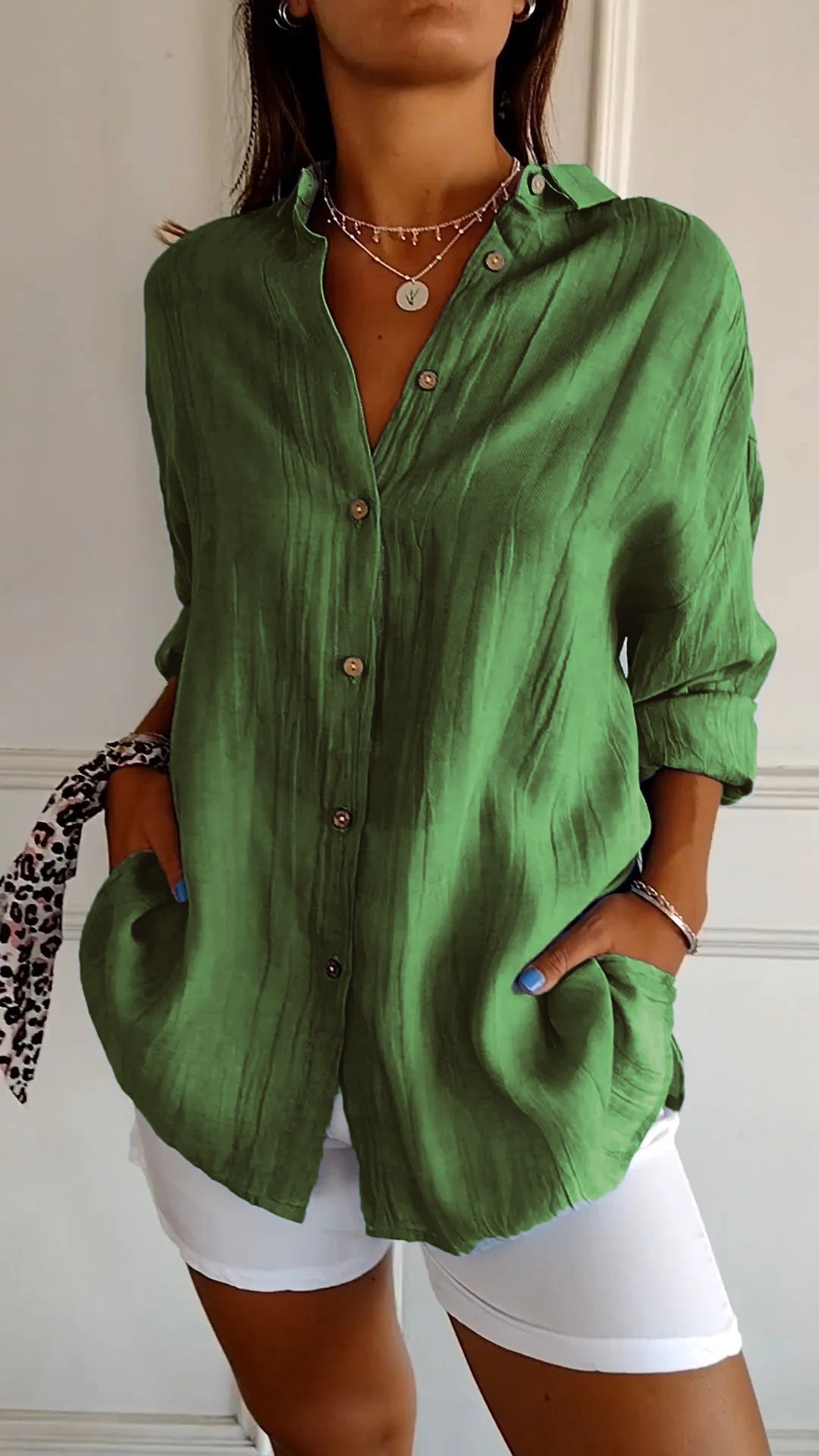 Sarah | Classic and elegant blouse