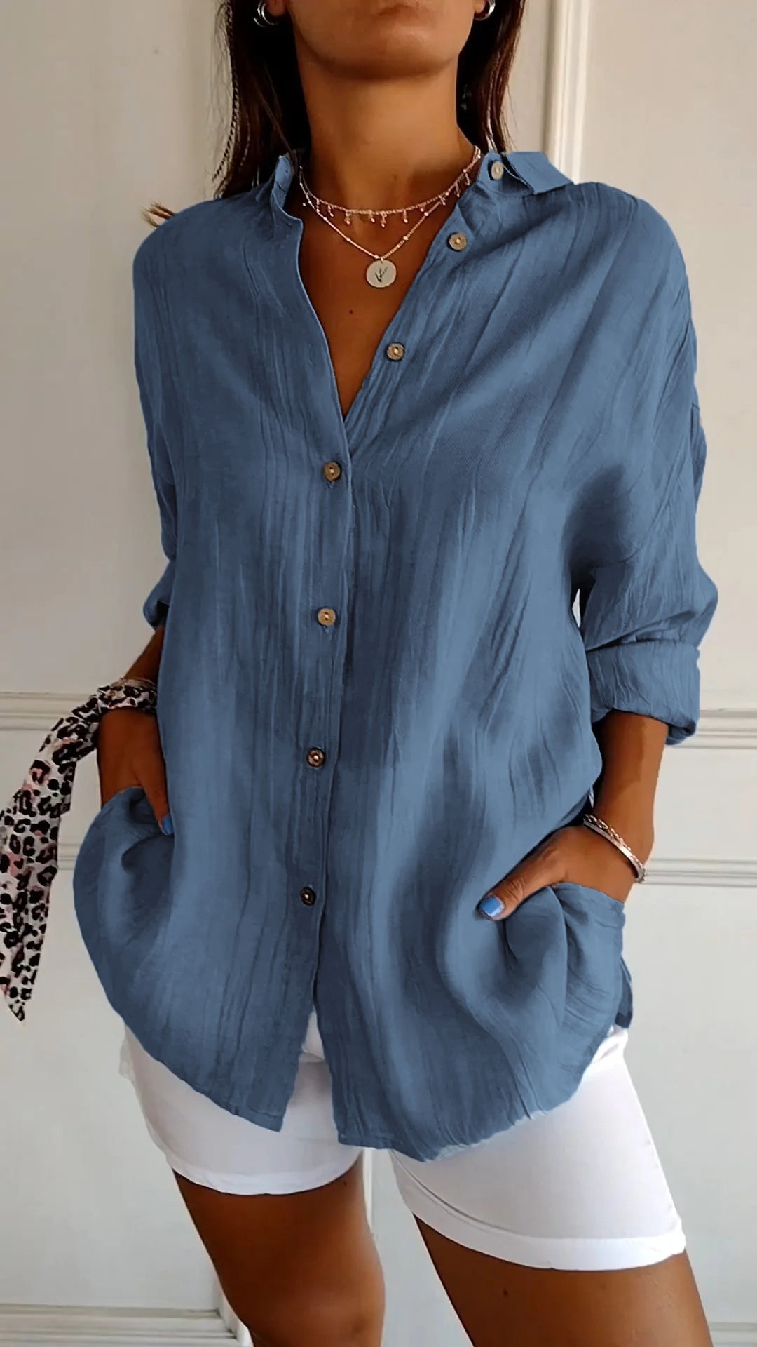 Sarah | Classic and elegant blouse