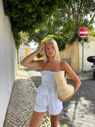 Sienna | Set Elegante a Righe Off-Shoulder con Dettagli Shirred 5