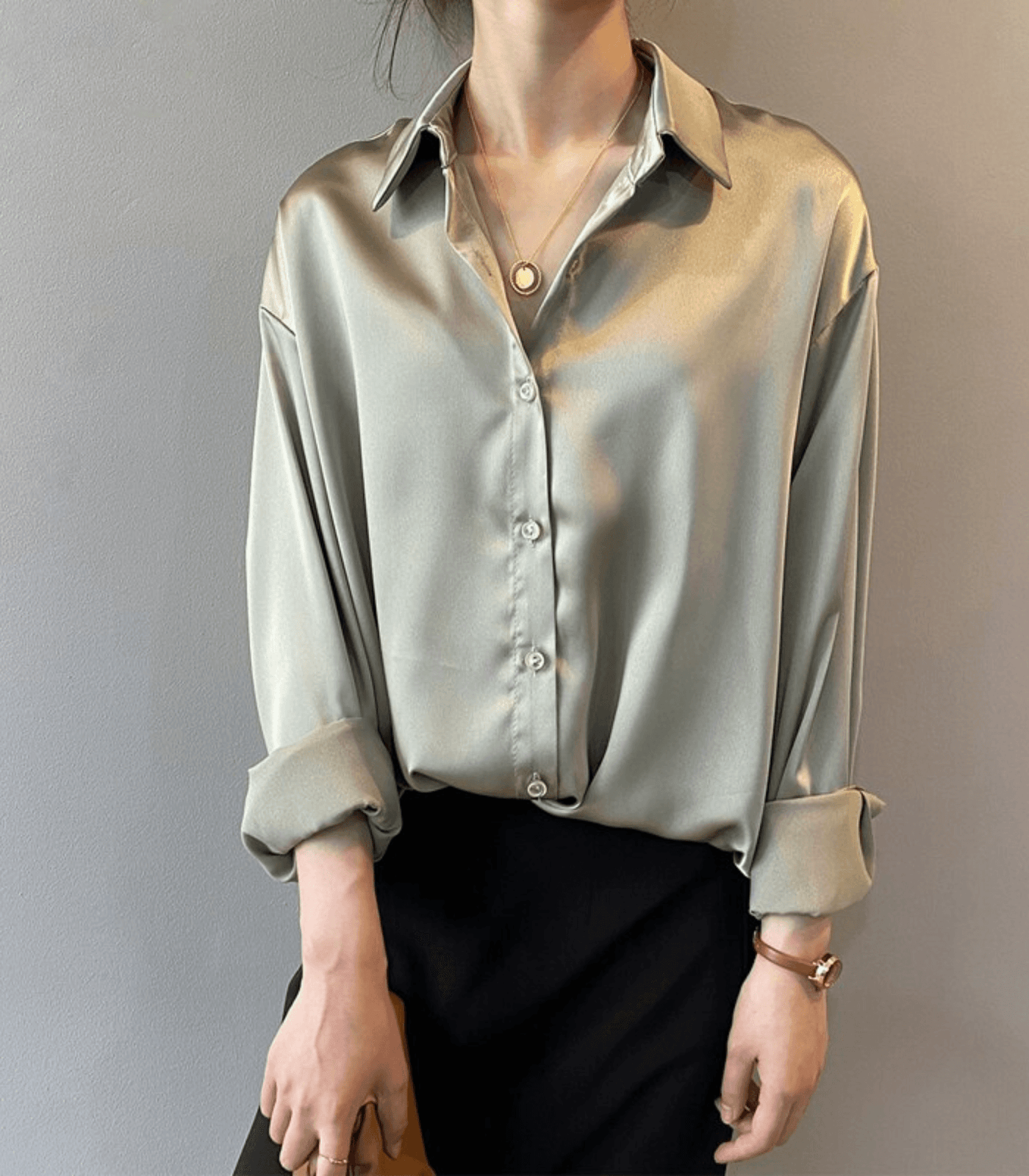 Anna | Camicia di seta con bottoni