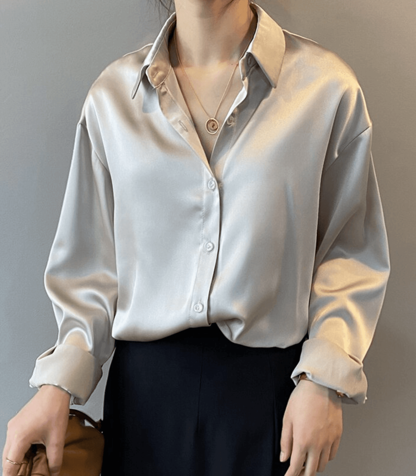 Anna | Camicia di seta con bottoni