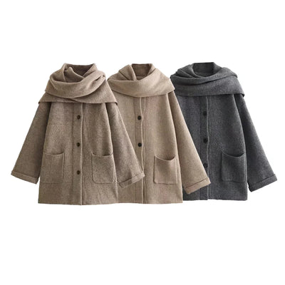 Dania | Cappotto in maglia con sciarpa