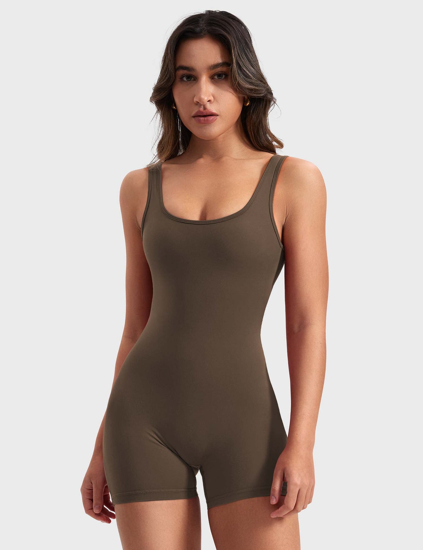 Caterina | Romper elegante con schienale a V